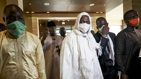Mali : l'imam Mahmoud Dicko, figure de l'opposition, accuse la France d'ingérence politique Mali : l'imam Mahmoud Dicko, figure de l'opposition, accuse la France d'ingérence politique
