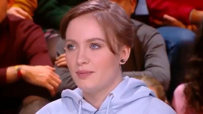 «On va te violer dans une cave» : Mila de nouveau harcelée pendant ses vacances