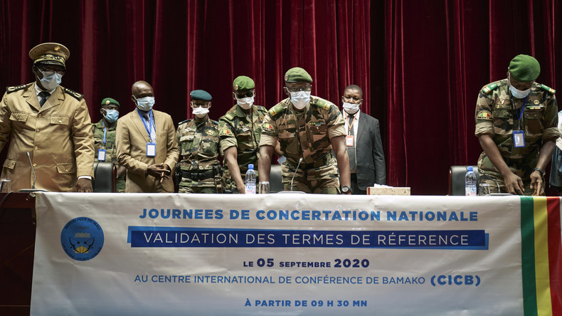 Mali : la junte au pouvoir annonce une transition de 18 mois «dans l'intérêt exclusif du peuple»