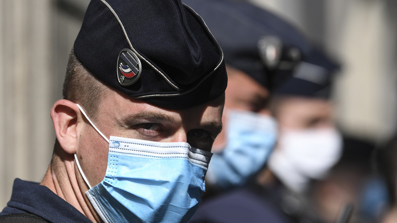 Gestion de l'épidémie : un syndicat de police entendu après sa plainte contre des ministres