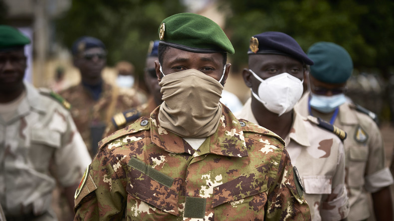 Mali : la junte désigne l'ancien ministre de la Défense Ba Ndaw président de transition