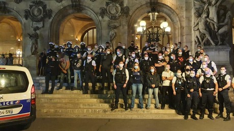 Police : après une réunion infructueuse, les travailleurs de nuit manifestent à Paris