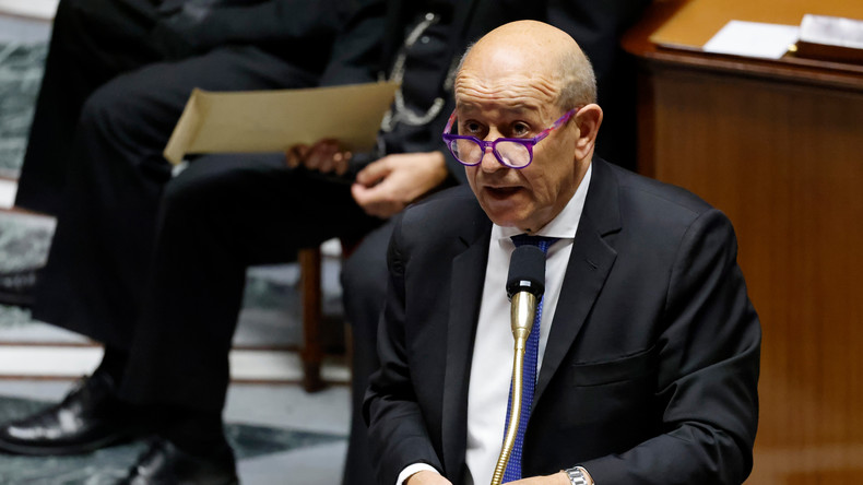 Haut-Karabagh : pressé de toute part à prendre position, Le Drian souligne la neutralité française
