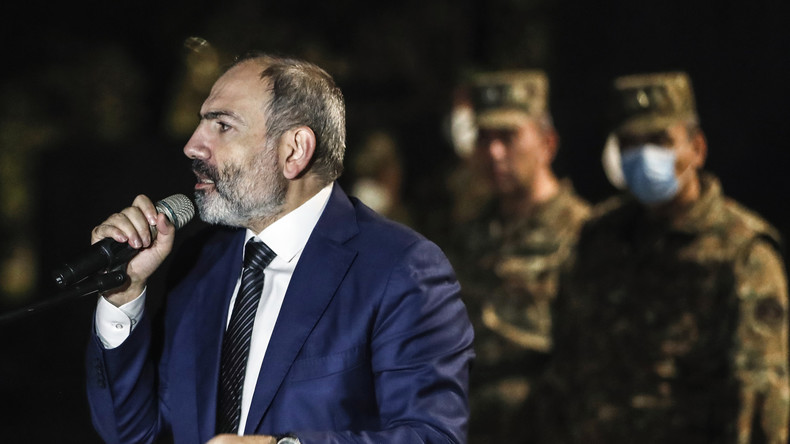 Haut-Karabagh:   Le Premier ministre arménien appelle ses concitoyens à se porter volontaires au front . 5f903f4987f3ec51b86d9261