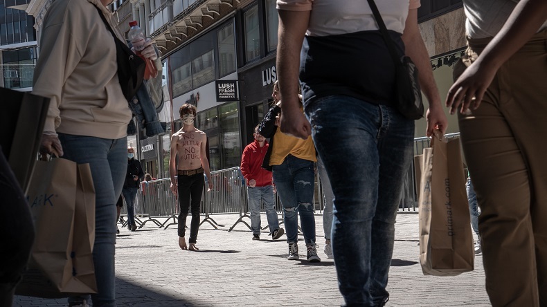 Covid = «No culture» ? Verbalisé pour une performance, un artiste belge refuse de payer l'amende