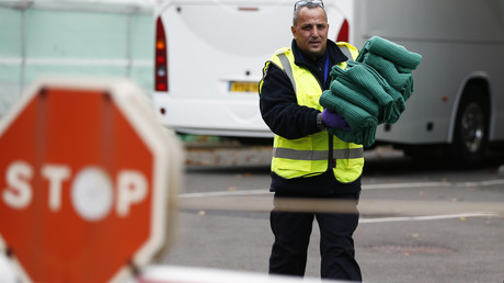 Migrants à Sainte-Hélène, navires de barrage sur la Manche: des possibilités envisagées par Londres?