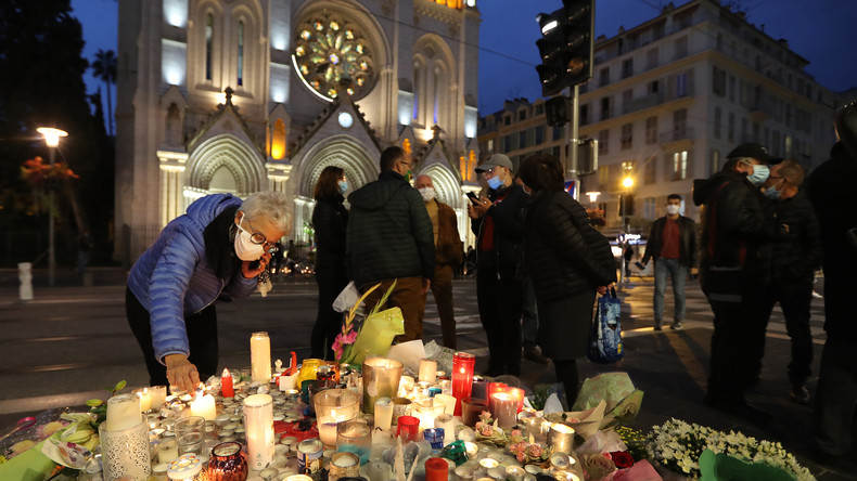 France : actions symboliques de musulmans en soutien aux chrétiens après l'attentat de Nice