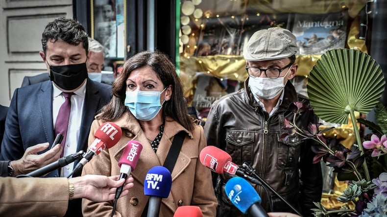 «N'achetez pas sur Amazon !» : Anne Hidalgo lance un appel aux Parisiens