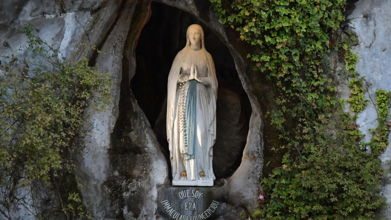 Décapitation d'une statue de la Vierge Marie dans le Tarn-et-Garonne . 5fa56e7b6f7ccc1d8f059fe2