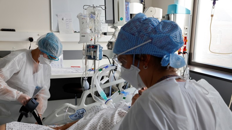 Covid-19 en France : plus de 60 000 nouveaux cas en 24 heures, un nouveau record