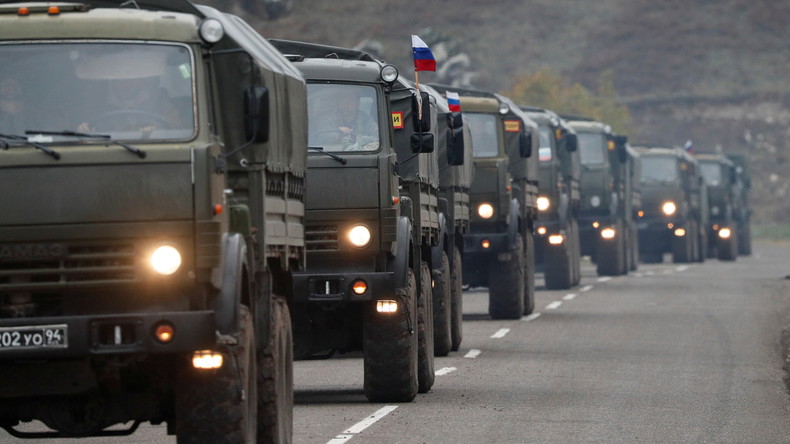 Cessez-le-feu: les forces de la paix russes ont pris position autour de la capitale du Haut-Karabagh