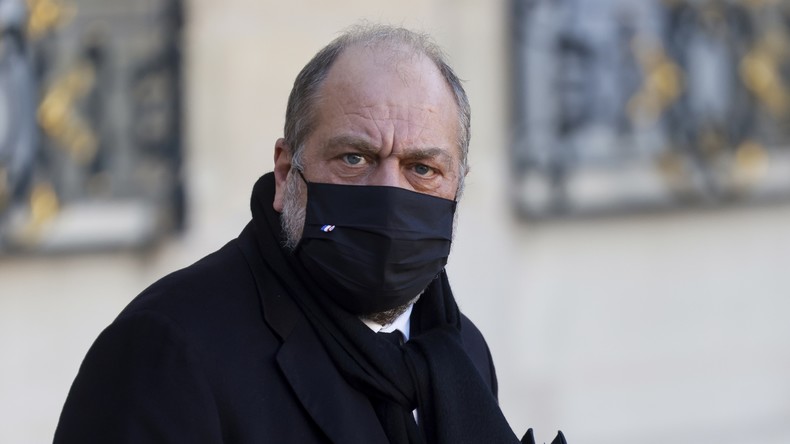 «Haine en ligne» : Eric Dupond-Moretti veut réviser la loi de de 1881 sur la liberté de la presse