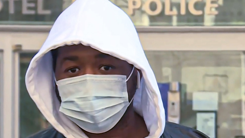 Loopsider révèle une nouvelle vidéo de l'interpellation violente du producteur Michel Zecler à Paris