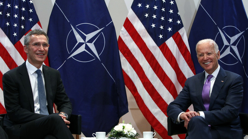 «Un grand partisan de l'OTAN» : Jens Stoltenberg invite Joe Biden à un sommet de l'Alliance