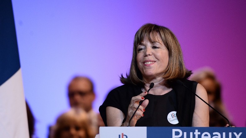 102 lingots d'or, 865 000 euros en liquide : la maire de Puteaux mise en examen pour blanchiment