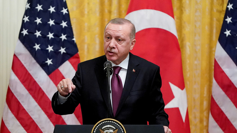 Erdogan fulmine contre les sanctions de son allié américain de l'OTAN