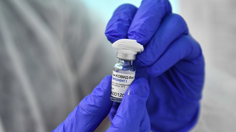 Vladimir Poutine se fera vacciner contre le Covid «dès que ce sera possible» pour sa catégorie d'âge
