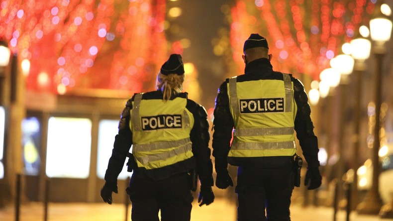 Strasbourg, Lyon, Nice... Voitures incendiées et tirs de mortiers durant la nuit du Nouvel An