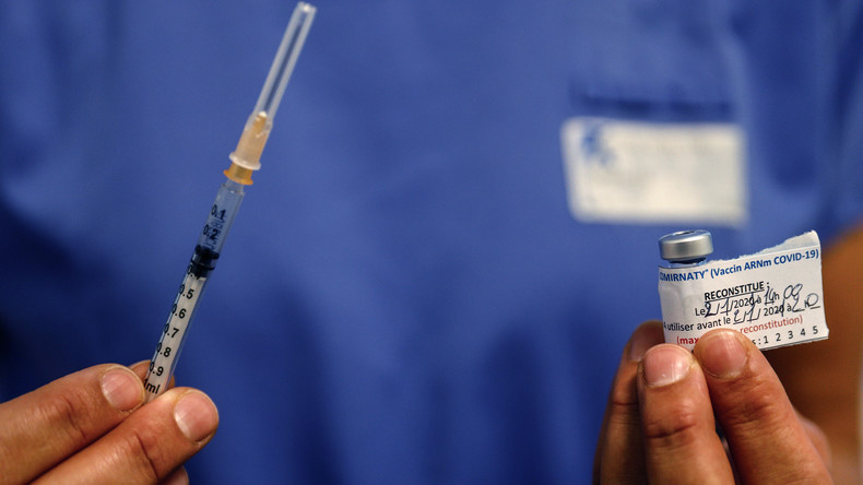Vaccination contre le Covid-19 en France : une stratégie lente choisie ou subie ?