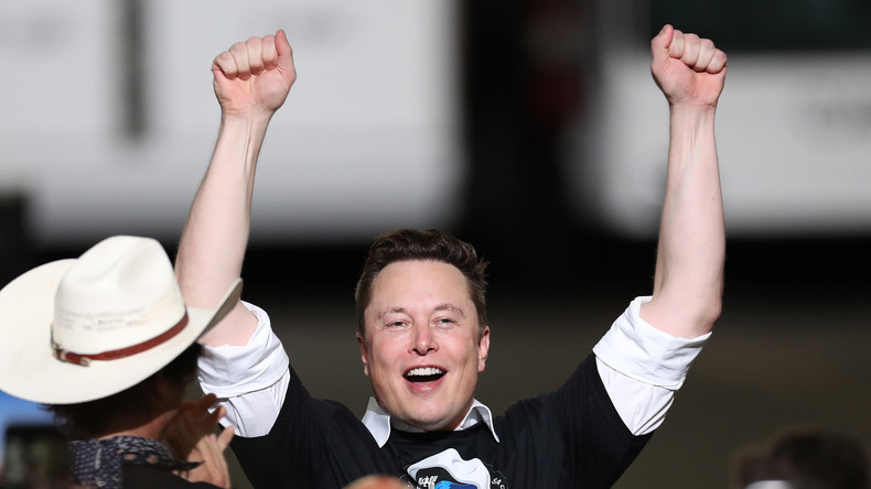 Elon Musk, le patron de Tesla, est désormais l'homme le plus riche du monde