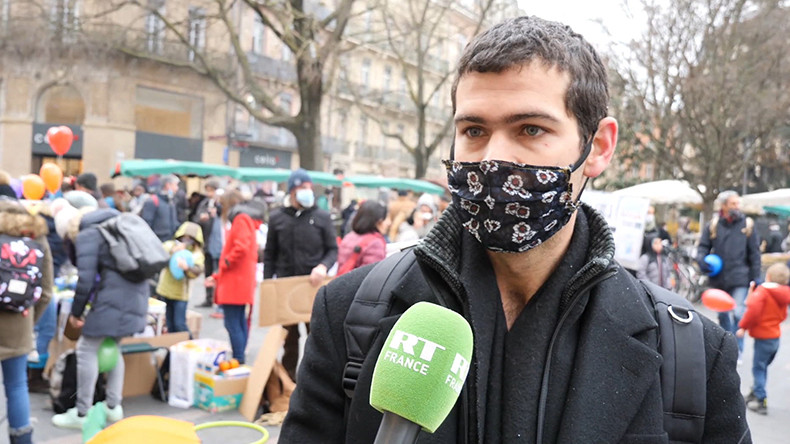 Mobilisation à Toulouse contre le port du masque à l’école