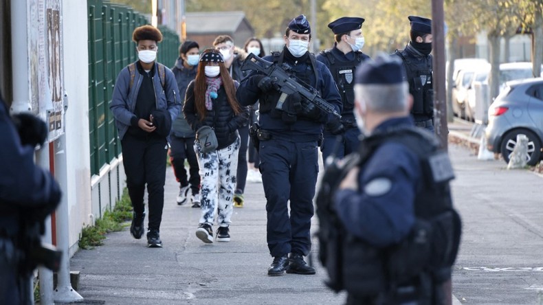 Sept personnes interpellées dans l'enquête sur l'assassinat de Samuel Paty