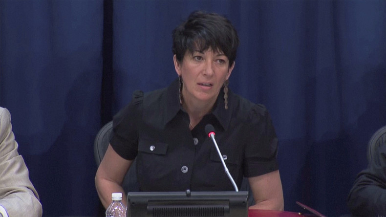 Ghislaine Maxwell affirme que l'accord conclu par Epstein en 2008 la protège des poursuites