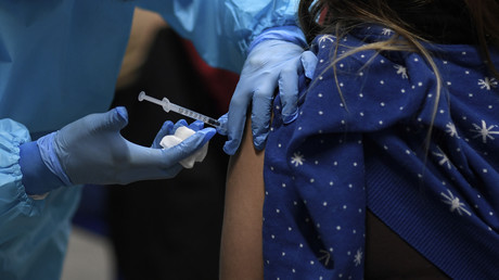 Un juge espagnol ordonne de vacciner une personne âgée malgré le refus de sa fille