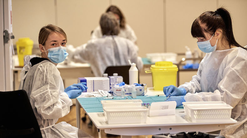 Le Danemark annonce la prochaine mise en place d'un passeport numérique de vaccination