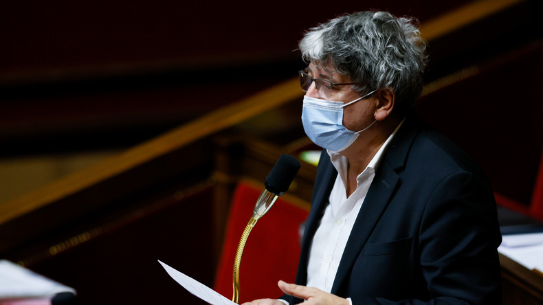 Eric Coquerel estime à l'Assemblée que le voile des mariées symbolise une «soumission de la femme»