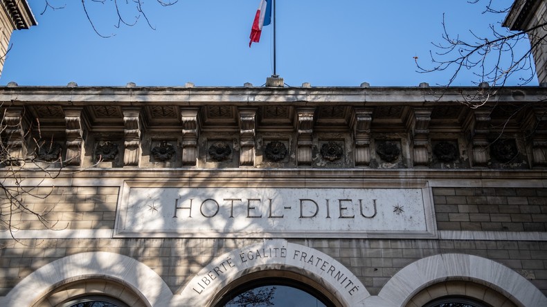 «Du sang et des larmes» : l'inquiétude de l'AP-HP concernant le contrôle de l'épidémie de Covid-19