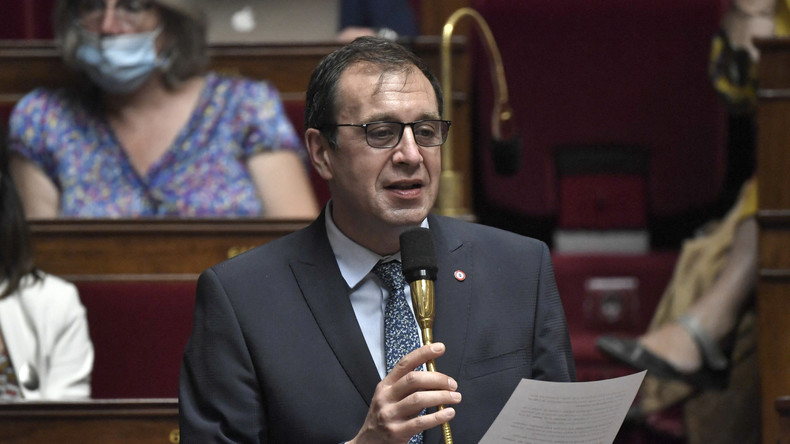 Un député LREM propose une loi interdisant l'écriture inclusive dans les services publics