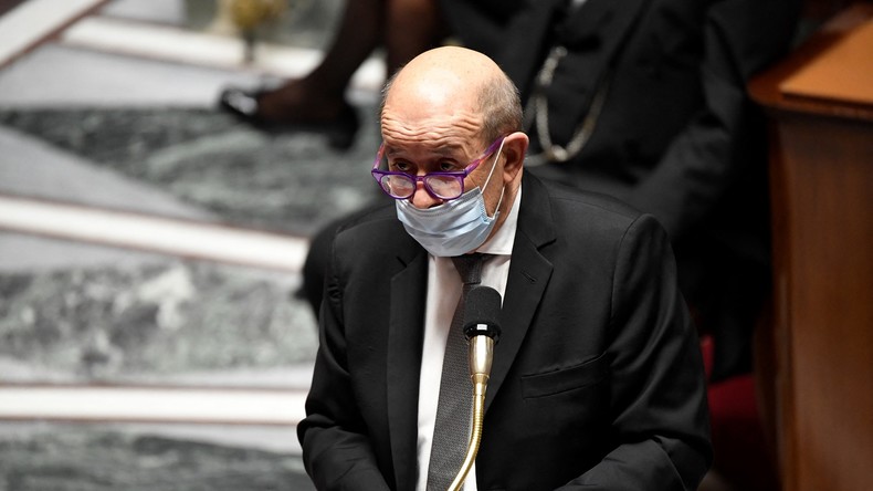 La Russie, un voisin «horripilant» ? Le Drian applaudit les sanctions, mais appelle au dialogue