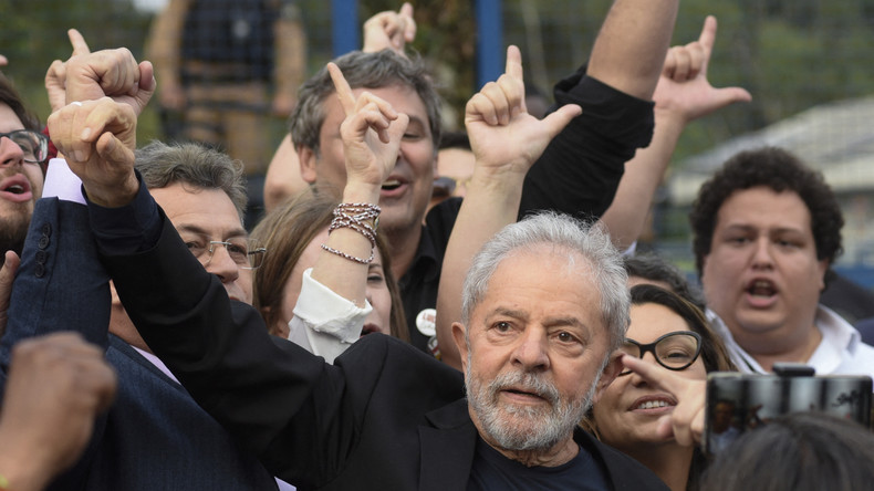 Brésil : un juge de la Cour suprême annule les condamnations de l'ancien président Lula