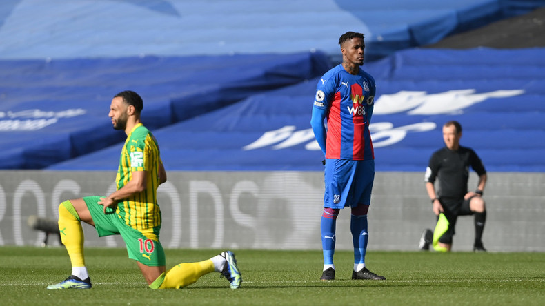 «Dégradant» : le footballeur Wilfried Zaha refuse de mettre le genou à terre contre le racisme