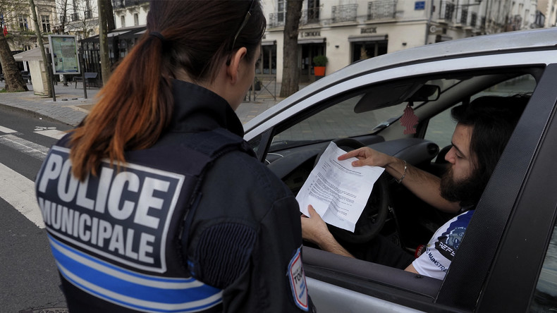 Cible d'un déferlement de critiques, le nouveau dispositif d'attestations se voit simplifié