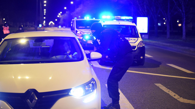 Yvelines: des policiers et un commissariat attaqués après une intervention sur un clip de rap