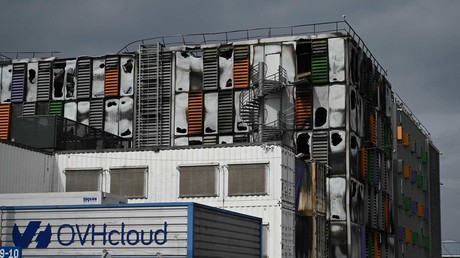 Des «data centers» d’OVHcloud détruits dans un spectaculaire incendie à Strasbourg