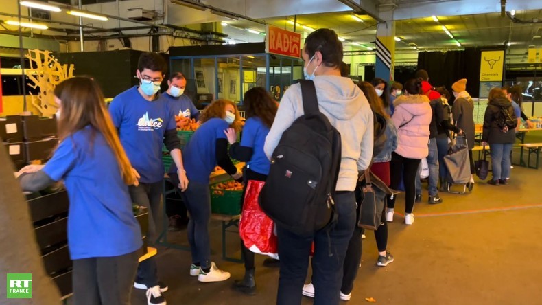 Paris : près de 600 étudiants reçoivent de nouvelles aides alimentaires