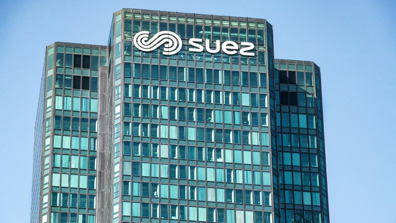 Au terme de huit mois de conflit, Veolia absorbe Suez, son principal concurrent