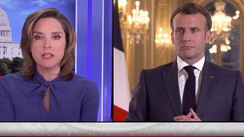 En même temps : Macron prône le dialogue avec la Russie tout en brandissant la menace de sanctions
