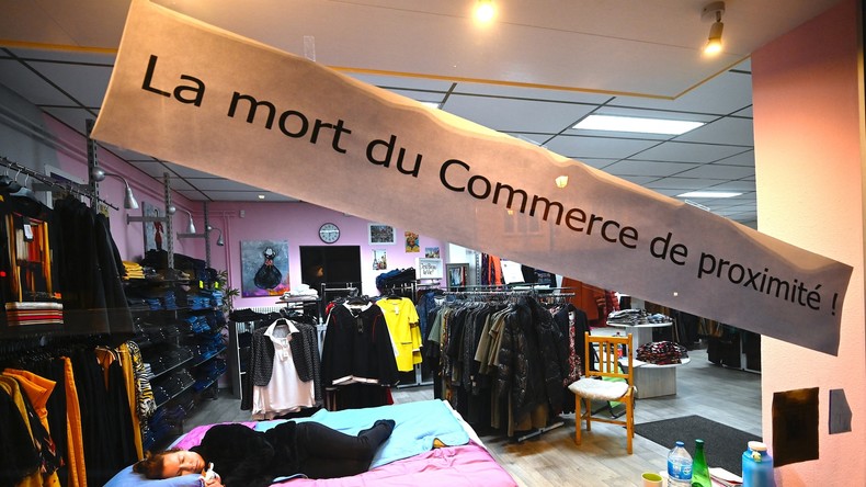 Covid-19 : les commerces exigent une réouverture au plus tard le 10 mai
