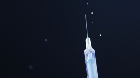 La préparation d'une injection du vaccin Spoutnik V (image d'illustration).