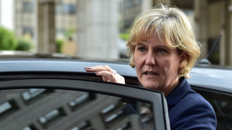 Fracture à droite : Nadine Morano relance le débat sur le positionnement de LR face à LREM
