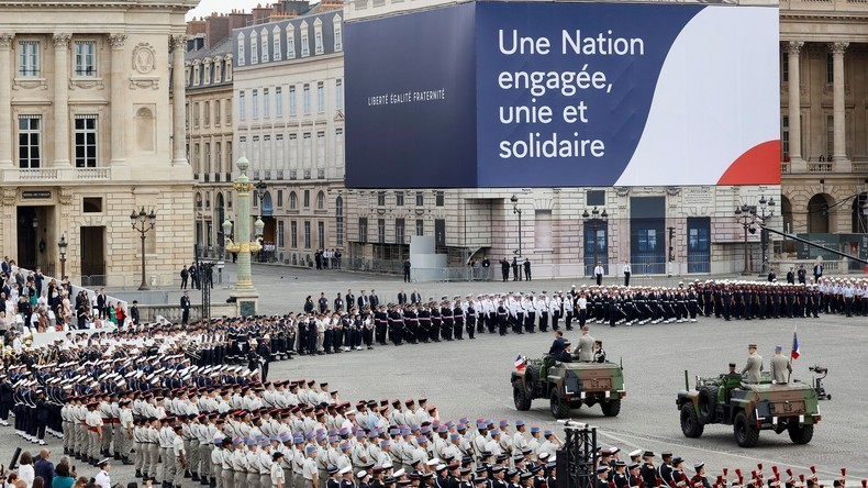 Tribune dans Valeurs actuelles : six généraux convoqués devant un «conseil supérieur» militaire