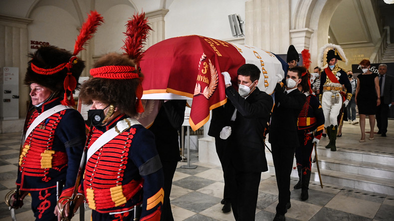 L'Elysée et la ville natale d'un général d'Empire embarrassés par le rapatriement de sa dépouille ?