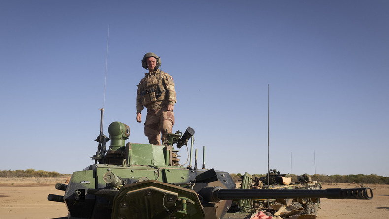 Macron annonce la fermeture de plusieurs bases militaires dans le nord du Mali pour la fin 2021