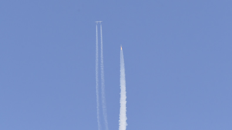 Le vaisseau de Virgin Galactic avec le milliardaire Richard Branson à son bord a atteint l'espace