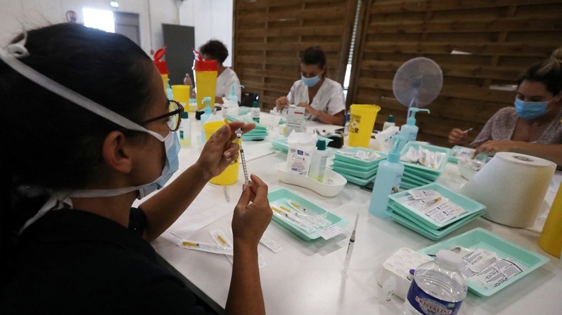 Un centre de vaccination contre le Covid-19 «dévoré par les flammes» dans les Pyrénées-Atlantiques