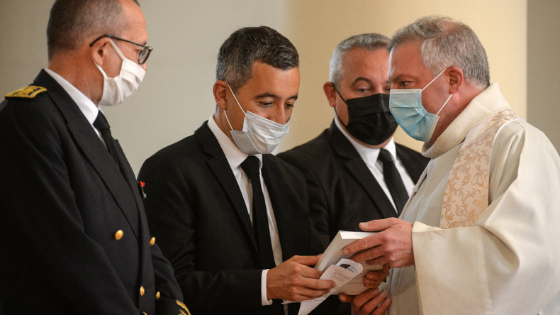 «Les terroristes ont touché l’âme de la France» : Darmanin rend hommage au père Hamel